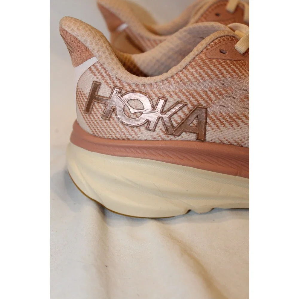 Hoka One One details care
